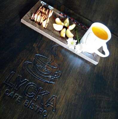 Lycka Cafe Bistro