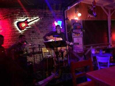 Blackboard Cafe & Bar