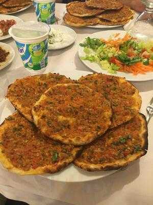 Asmaaltı Kebap Salonu