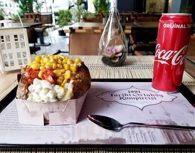 Tarihi Ortaköy Kumpircisi