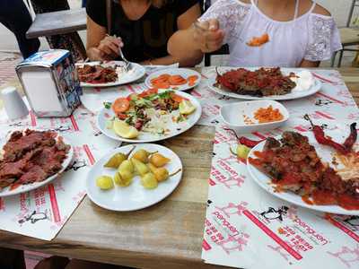Penguen Cafe Iskender Kebap