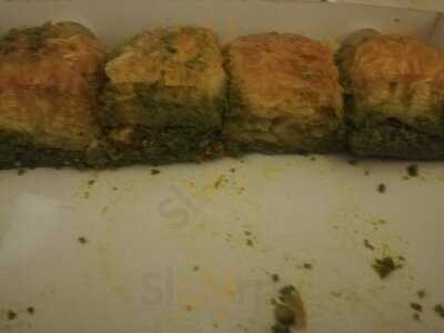 İzol Baklava Börek