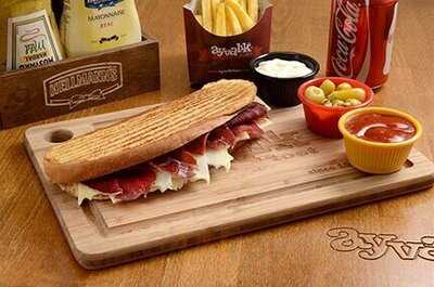 Ayvalık Tost Liman Şubesi