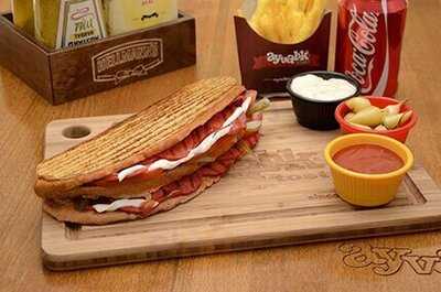 Ayvalık Tost Liman Şubesi