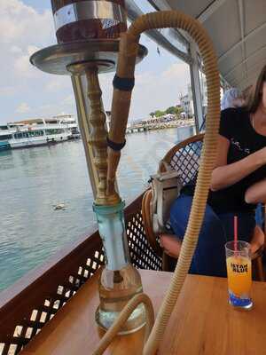 Fayton Cafe & Restaurant