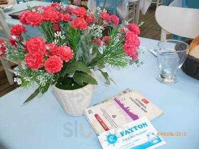 Fayton Cafe & Restaurant