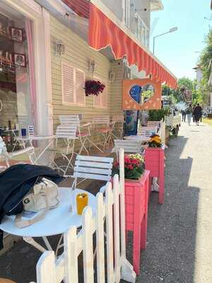 Büyükada Şekercisi Candy Island