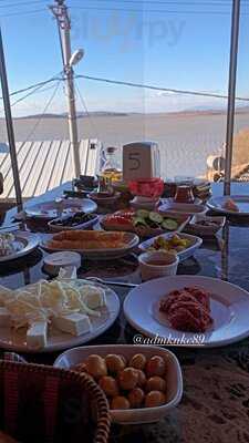 Gölyazi Gönül Sofrası