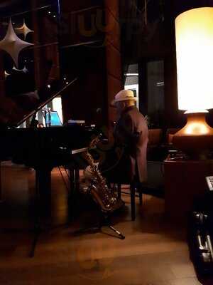 Skye Vue Cocktail Bar & Terrace