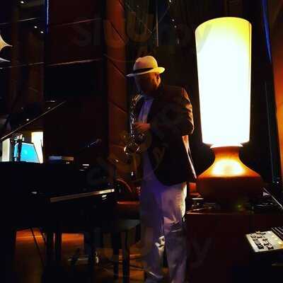 Skye Vue Cocktail Bar & Terrace