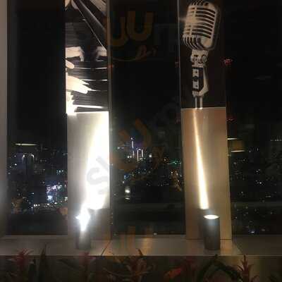 Skye Vue Cocktail Bar & Terrace