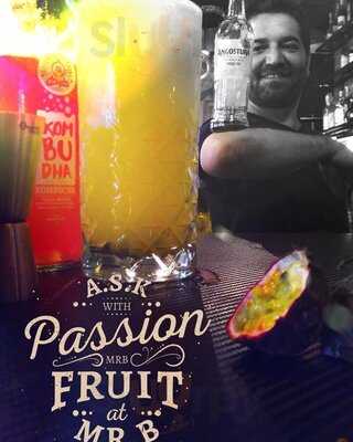 Mr.b Cocktail Bar & Bistro