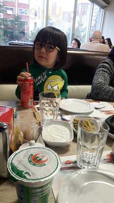 Kardeşler 2 Pide Ve Kebap Salonu