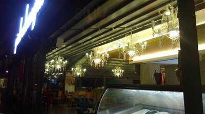 Gözde Ademoğlu Cafe