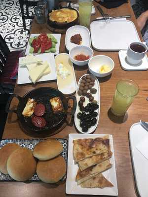 Cafe Küçük Şeyler