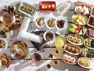 Aruni Restoran & Bar