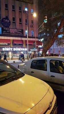 Tarihi Cicek Lokantasi