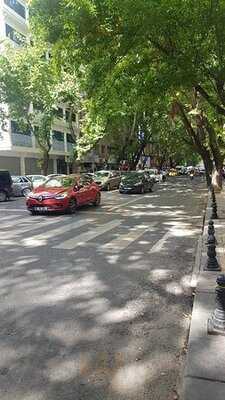 Tarihi Cicek Lokantasi