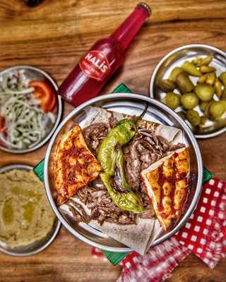Halis Döner Salonu