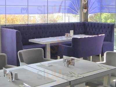 7 On Heaven Cafe And Bistro