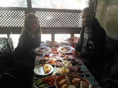 Zeytuni Cafe