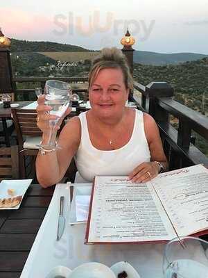 Kafedaki Restaurant & Lounge