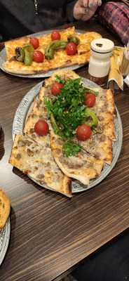 Gün Pide Gün Döner