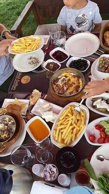 Bülbül Dalları Kır Bahçesi Restaurant