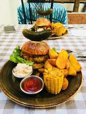 Asırlık Cafe & Bistro