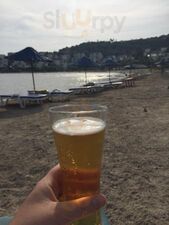 Deniz Beach Restaurant & Bar