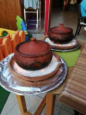 Favori Restaurant Cafe & Bar