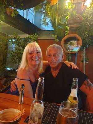 Safran Restaurant Cafe & Bar