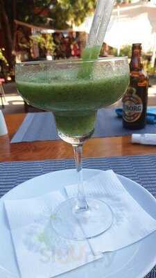 Safran Restaurant Cafe & Bar