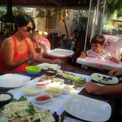 Limoon Cafe Restaurant