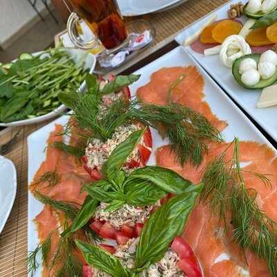 Conny's Restaurant And Bar