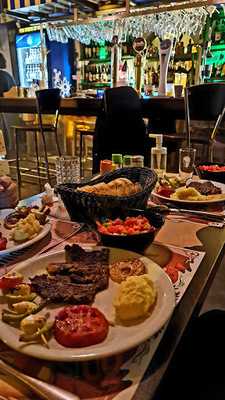 Sesamos Bistro And Cafe