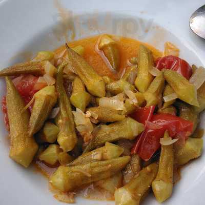 Sesamos Bistro And Cafe