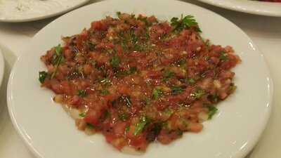 Öz Asmaaltı Kebap Salonu