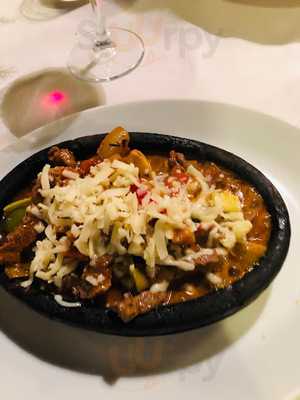 Castle Cafe & Bistro