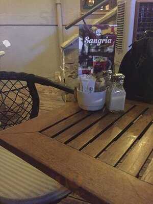 Shakespeare Coffee & Bistro