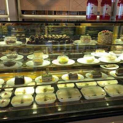 Faruk Güllüoğlu Şirinyalı