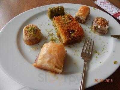 Faruk Güllüoğlu Şirinyalı