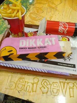 Papağan Cafe & Kebap