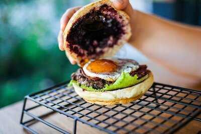 Meet'n Corner Burger