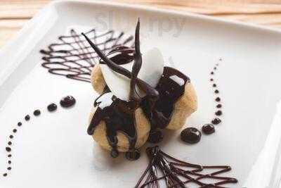 Bonibon Patisserie & Cafe