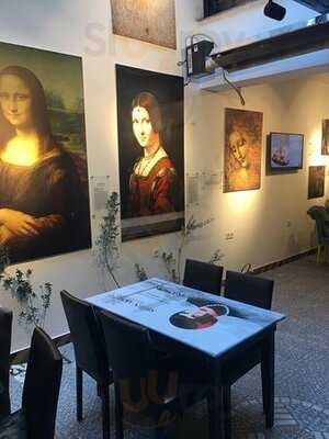 Gramofon Cafe Bistro