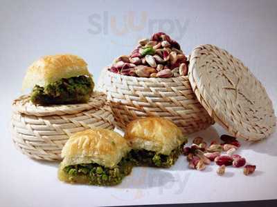 Mustafa Guloglu Baklava