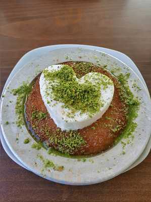 Mustafa Guloglu Baklava