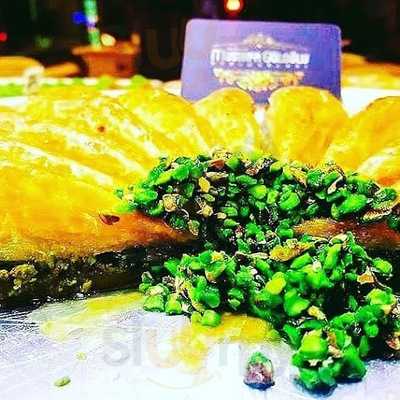 Mustafa Guloglu Baklava