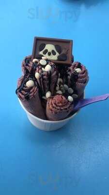 Bubble Waffle & Roll Ice